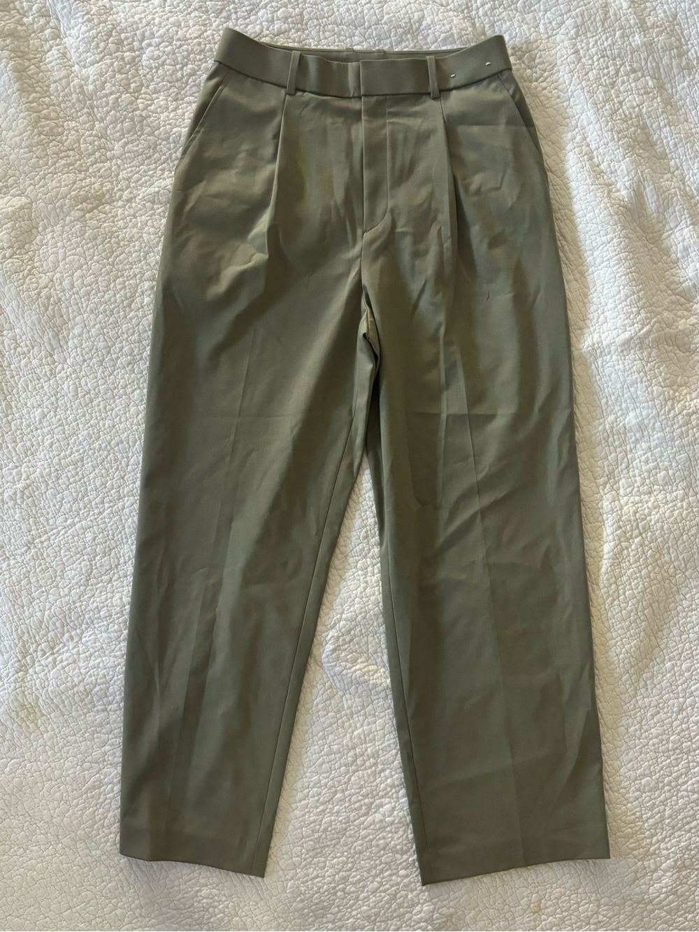 Uniqlo Khaki Pleated Wide Pants